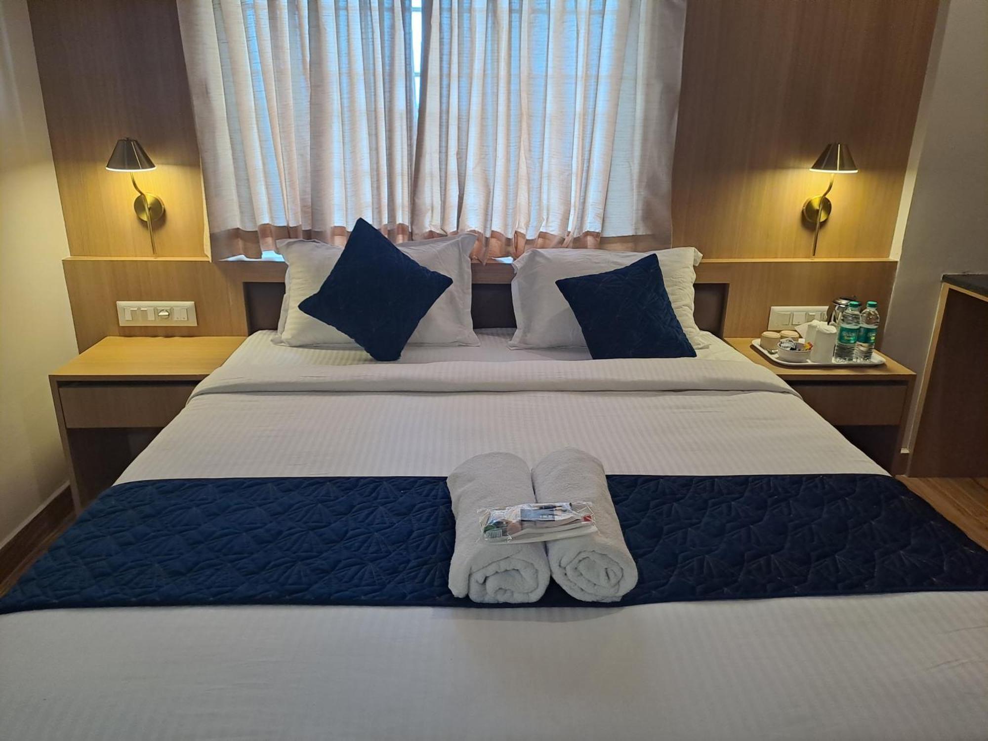 Sky Inn Mysore Exterior photo