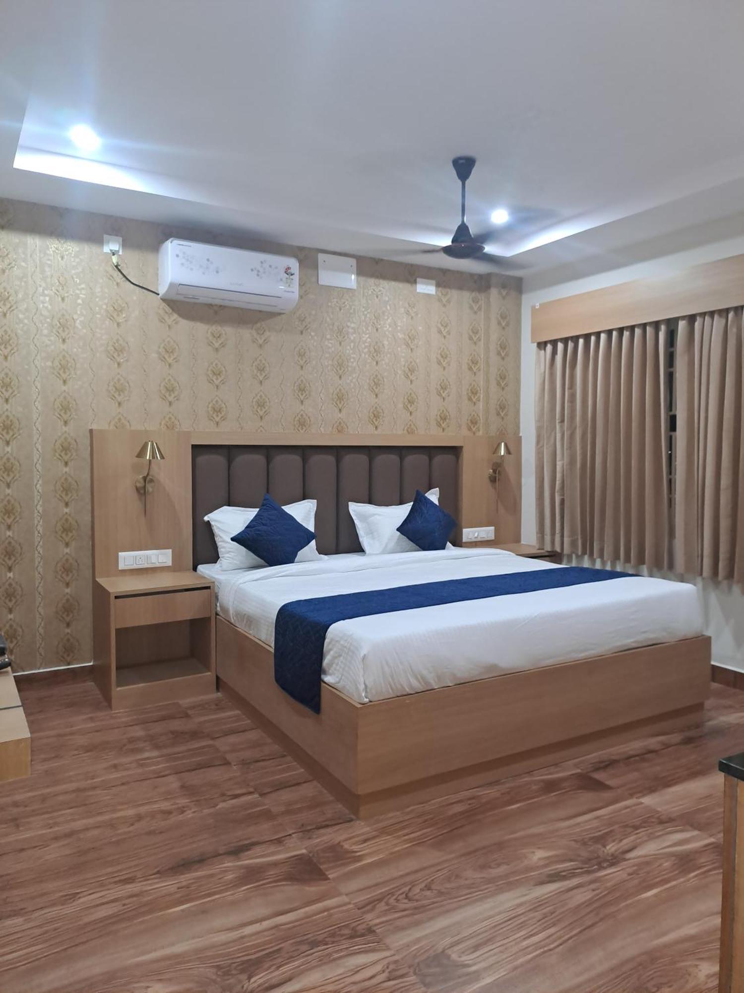 Sky Inn Mysore Exterior photo