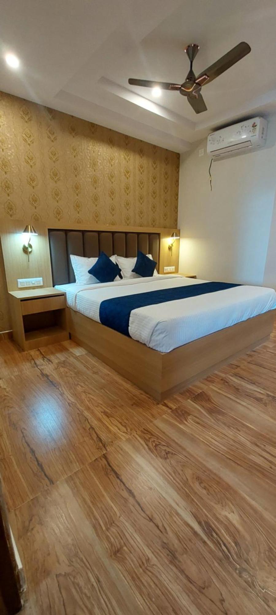 Sky Inn Mysore Exterior photo
