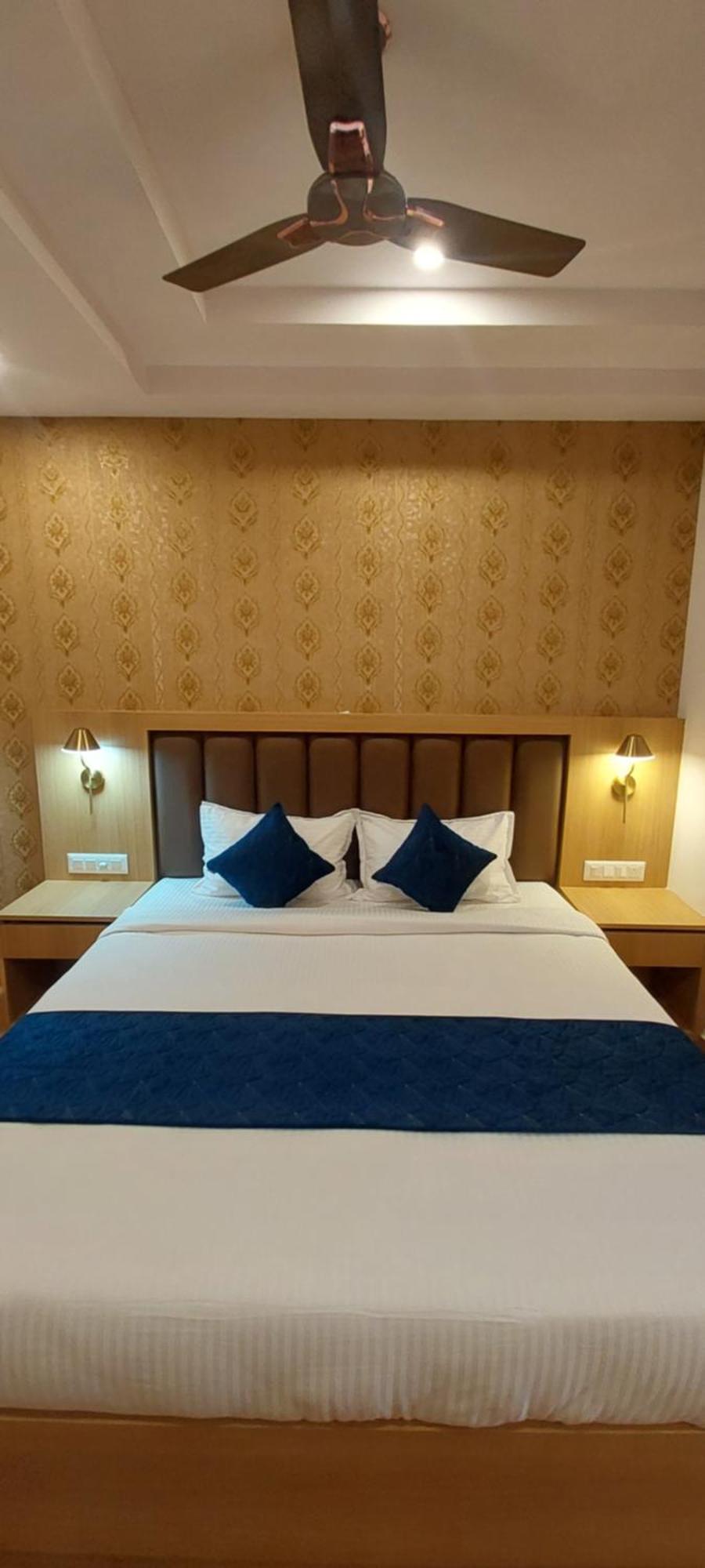 Sky Inn Mysore Exterior photo